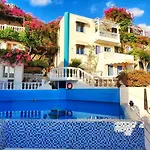 Gorgeous For 2 People, Swimming Pool And Sea View Hersonissos (Crete)