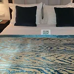 Gorgeous For 2 People, Swimming Pool And Sea View Lejlighed Hersonissos (Crete)
