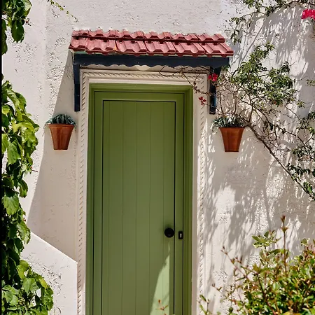 Gorgeous For 2 People, Swimming Pool And Sea View