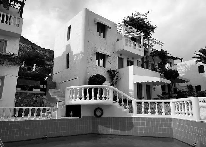 Gorgeous For 2 People, Swimming Pool And Sea View Hersonissos (Crete)