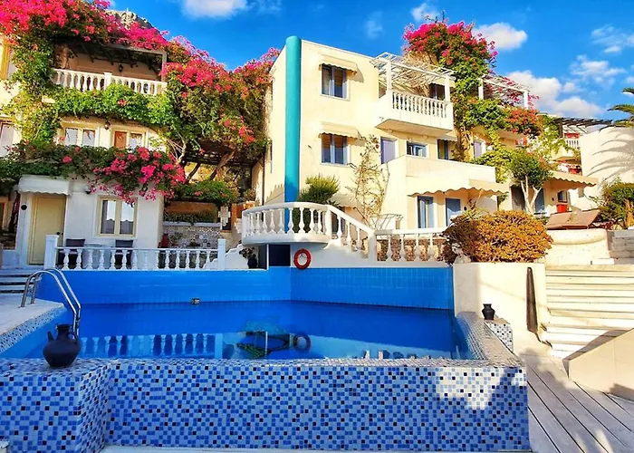 Gorgeous For 2 People, Swimming Pool And Sea View Chersonissos