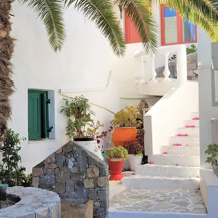 דירה Gorgeous For 2 People, Swimming Pool And Sea View הרסוניסוס