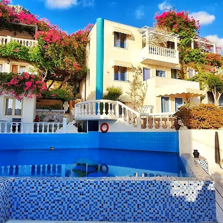 Gorgeous For 2 People, Swimming Pool And Sea View הרסוניסוס