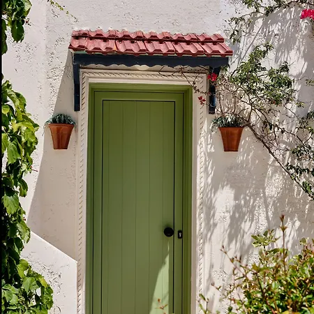 דירה Gorgeous For 2 People, Swimming Pool And Sea View הרסוניסוס